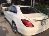 Bán xe Mercedes C200 sản xuất 2016, màu trắng