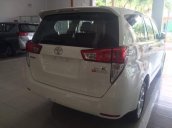 Cần bán Toyota Innova đời 2019, màu trắng