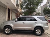 Bán xe cũ Toyota Fortuner 2.7V 4x4 AT 2011, màu bạc