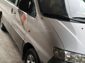 Bán Hyundai Starex 2.5 MT đời 2002, màu bạc, nhập khẩu, giá 125tr