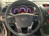 Bán Kia Sorento 2.4MT 2010, màu bạc, đúng chất, giá thương lượng, hỗ trợ góp