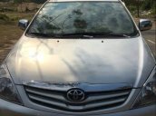 Chính chủ bán Toyota Innova 2010, màu bạc 