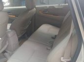 Cần bán xe Toyota Innova đời 2009, màu bạc còn mới