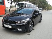 Bán xe Kia Cerato AT sản xuất 2017, màu đen, 585 triệu