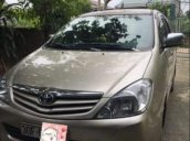 Cần bán gấp Toyota Innova G đời 2011 xe gia đình, giá tốt