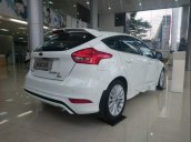 Bán xe Ford Focus đời 2019, màu trắng, 715 triệu