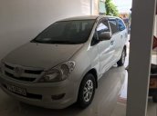 Cần bán xe Toyota Innova sản xuất năm 2006, màu bạc, 220tr