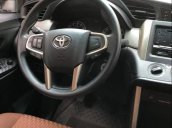 Bán Toyota Innova 2.0 E năm sản xuất 2017, màu trắng, số sàn 