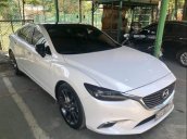 Cần bán gấp Mazda 6 2.0 Premium 2018, màu trắng chính chủ