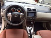 Cần bán Toyota Corolla Altis đời 2011, màu ghi xám 