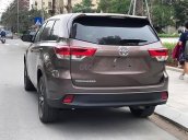 Bán Toyota Highlander LE 2.7 đời 2017, màu nâu, nhập khẩu nguyên chiếc