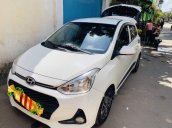 Cần bán Hyundai Grand i10 đời 2018, màu trắng