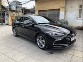 Cần bán lại xe Hyundai Elantra năm sản xuất 2018, màu đen