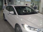 Cần bán xe Hyundai Elantra 1.6 AT đời 2018, màu trắng, xe nhập, giá tốt