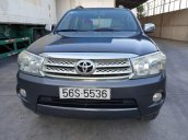 Bán Toyota Fortuner đời 2010, màu đen, nhập khẩu