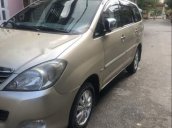 Cần bán lại xe Toyota Innova đời 2009, gia đình sử dụng