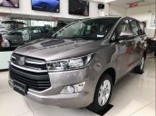 Bán xe Toyota Innova E đời 2019, màu xám giá cạnh tranh