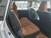 Cần bán xe Toyota Innova 2.0E 2019, màu bạc, giá tốt