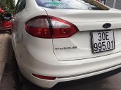 Bán Ford Fiesta 2017, màu trắng, giá tốt