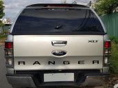 Xe Ford Ranger năm sản xuất 2013, màu bạc, xe còn rất mới