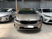 Bán Kia Cerato 2.0AT 2017, màu vàng cát, siêu lướt, biển TP, giá TL, hỗ trợ góp