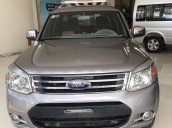 Bán xe Ford Everest Limited 2.5L Sx 2014 số tự động, xem xe thích ngay, có bảo hành chính hãng