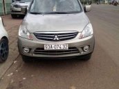 Cần bán xe Mitsubishi Zinger năm sản xuất 2010, máy móc bao rin