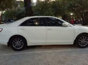 Cần bán lại xe Toyota Camry XLE đời 2010, màu trắng, nhập khẩu nguyên chiếc, giá tốt