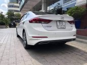 Cần bán lại xe Hyundai Elantra 2.0 năm 2017, màu trắng, 625 triệu