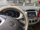 Cần bán Toyota Innova đời 2016, màu bạc, xe nhập, xe gia đình