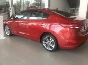 Bán xe Hyundai Elantra 2.0AT sản xuất năm 2018, màu đỏ, mới 100%