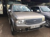 Bán Ford Everest 2005, màu bạc, số sàn, giá 215tr