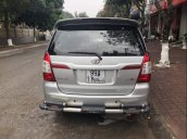 Cần bán Toyota Innova đời 2016, màu bạc, xe nhập, xe gia đình