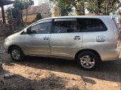 Bán ô tô Toyota Innova 2007, màu bạc xe gia đình