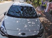 Cần bán lại xe Kia Rio đời 2016, màu trắng, nhập khẩu, giá tốt