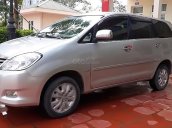 Cần bán lại xe Toyota Innova G sản xuất năm 2011, màu bạc  