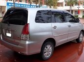 Cần bán lại xe Toyota Innova G sản xuất năm 2011, màu bạc  