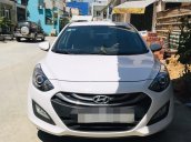 Cần bán Hyundai i30 2015, màu trắng, xe nhập