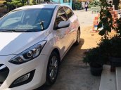 Cần bán Hyundai i30 2015, màu trắng, xe nhập