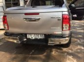 Cần bán xe Toyota Hilux 2016 4x4 MT 2016, màu bạc, xe nhập