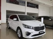 Cần bán xe Kia Sedona sản xuất 2019, màu trắng, giá tốt