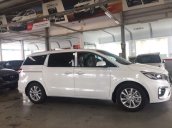 Cần bán Kia Sedona năm sản xuất 2019, màu trắng, giá tốt