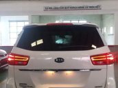 Cần bán Kia Sedona năm sản xuất 2019, màu trắng, giá tốt