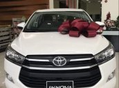 Bán xe Toyota Innova đời 2019, màu trắng, giá 771tr