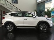 Cần bán Hyundai Tucson G năm sản xuất 2019, màu trắng, 835 triệu