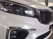 Cần bán Kia Sedona năm sản xuất 2019, màu trắng, giá tốt