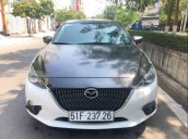 Cần bán xe Mazda 3 đời 2015, hai màu xe gia đình