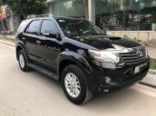 Bán Toyota Fortuner 2.5G đời 2014, màu đen số sàn