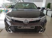 Cần bán xe Toyota Camry 2.0E năm 2018, màu nâu, giá tốt