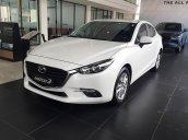 Cần bán xe Mazda 3 1.5 AT đời 2019, màu trắng, giá 642tr